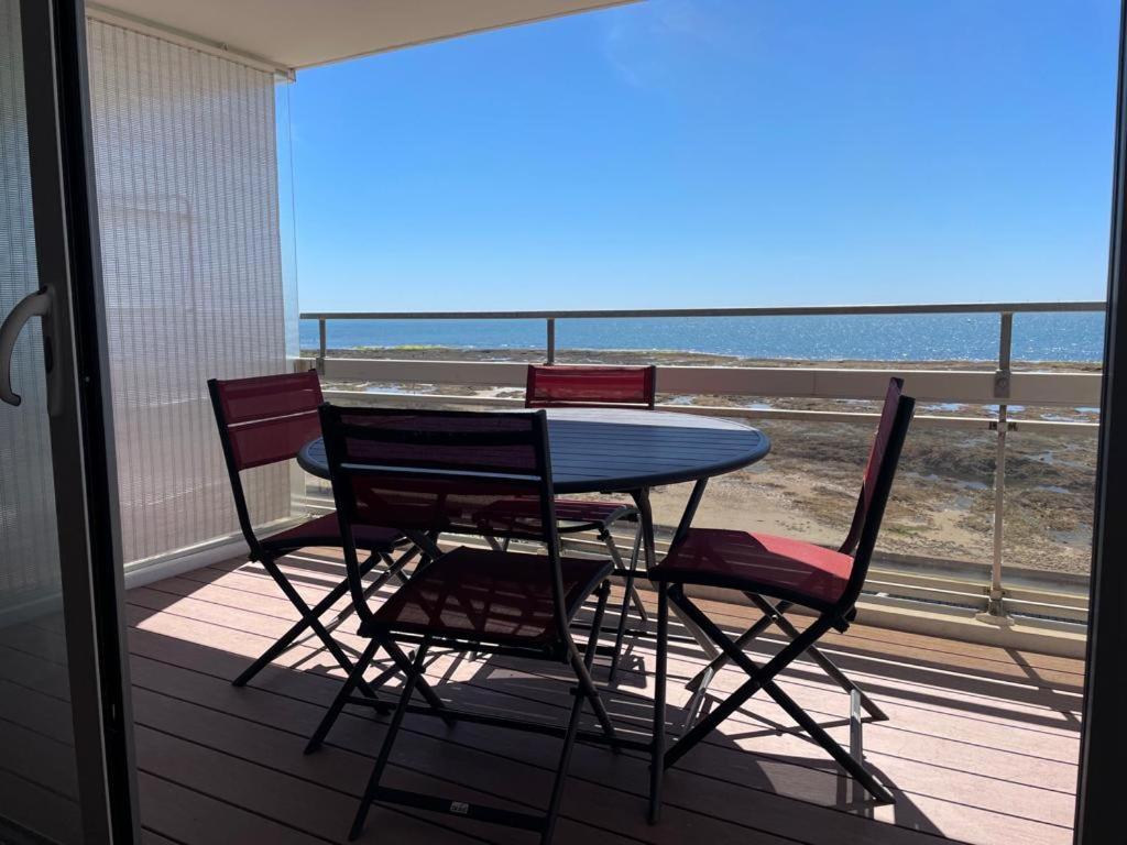 Large Studio Direct Access To The Beach Pornichet Exteriör bild